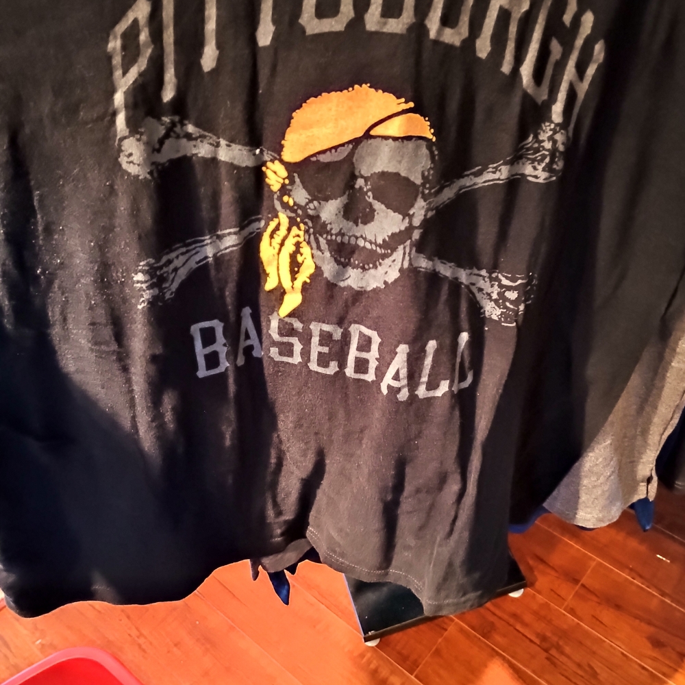 Black Pittsburgh Baseball Graphic Tee Bin 18